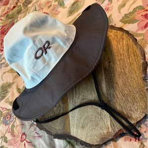 OR Outdoor Research sz Medium Gore-tex Hat Fishing Kayak Sap Hiking Bike Camping